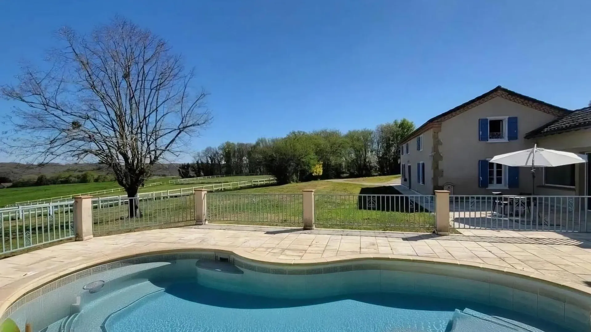 Gite Domaine Rey Loubersan Casa de Férias